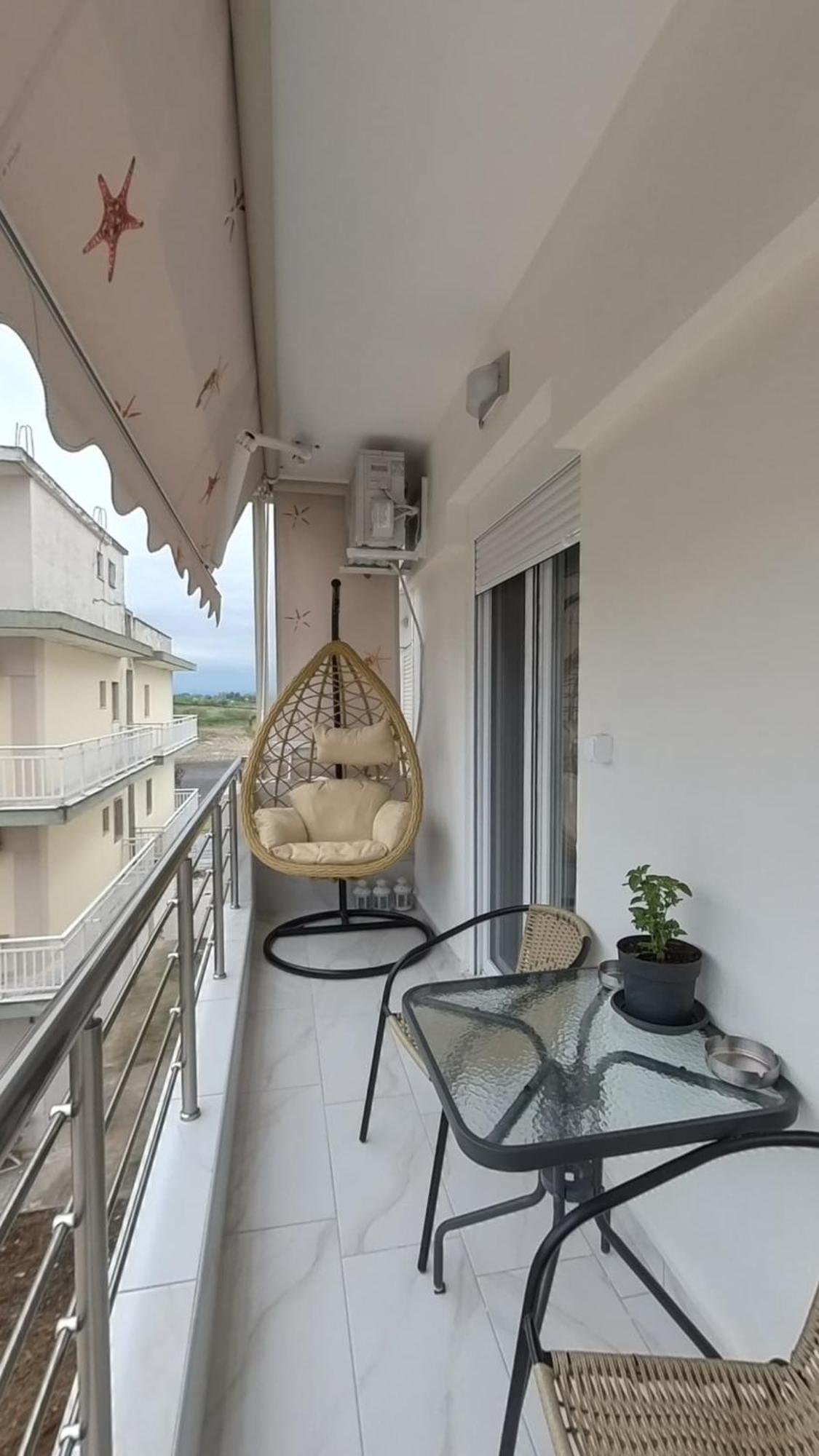 Cozy Sea View Apartment In Paralia エクステリア 写真
